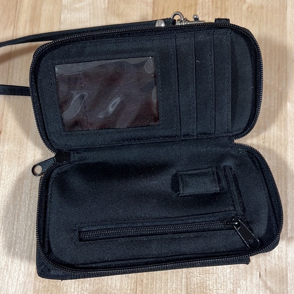 Small Crossbody Essentials Nag with Cell Phone Holder and Wallet - Picture 3 of 4